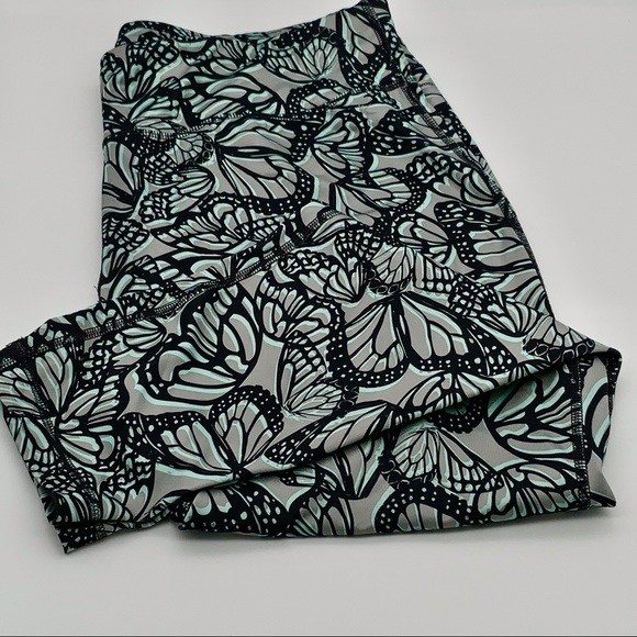 Danskin Now Pants - Leggings by Danskin. Ladies Exercise.